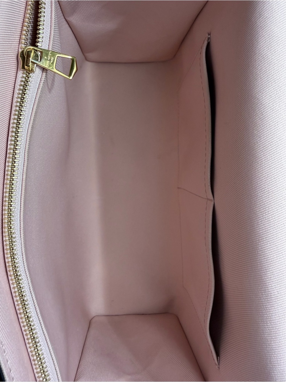 Louis Vuitton Damier Bond Street Bag with Pink Leather Accent - Picture 10 of 16